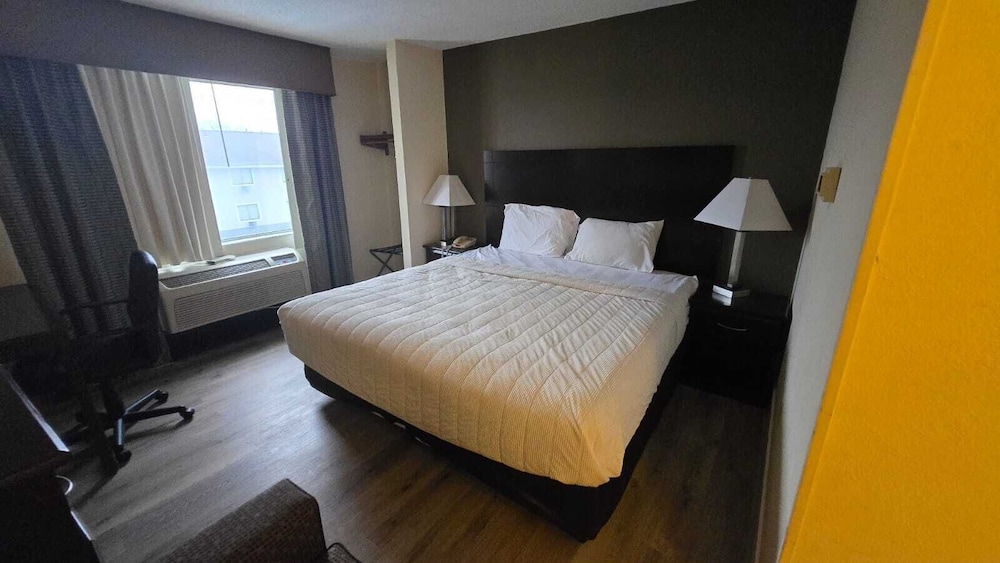 Copley Inn & Suites By OYO Akron OH - photo 7
