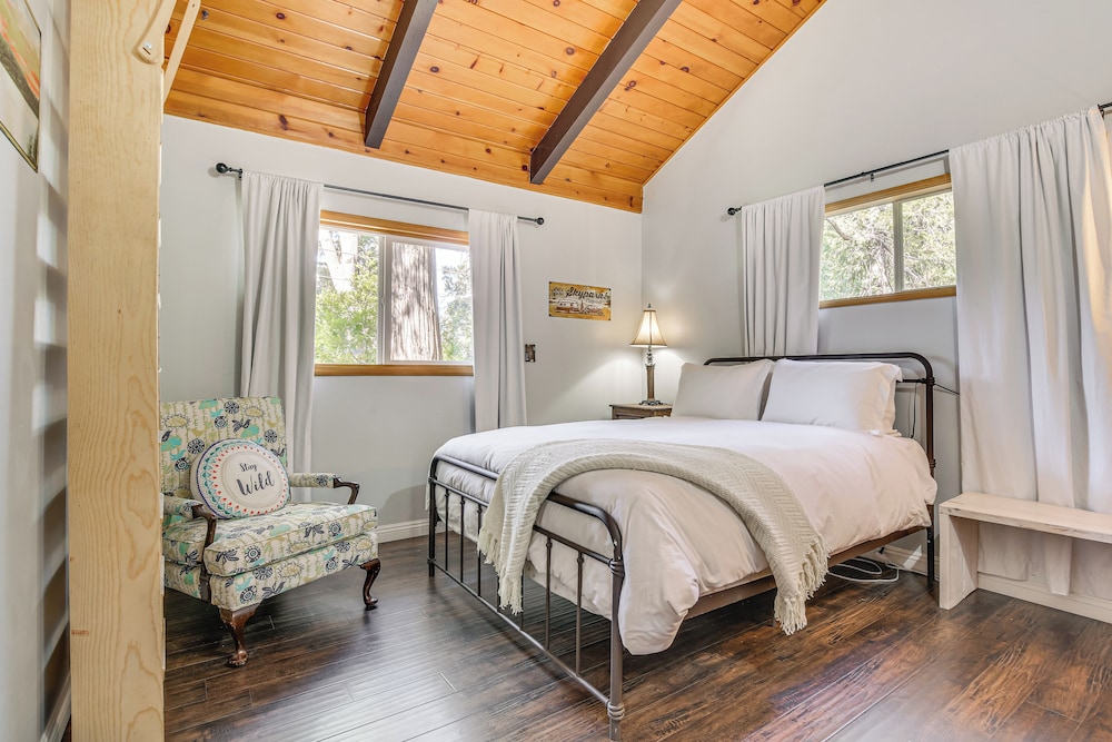 Lake Arrowhead Retreat By Snow Valley Mtn Resort - photo 12