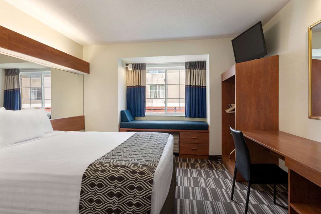 Microtel Inn & Suites by Wyndham Inver Grove Heights Minneap - photo 18