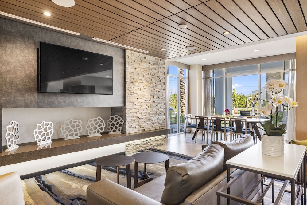 Fairfield by Marriott Inn & Suites San Francisco Airport Oyster Point Area - photo 8