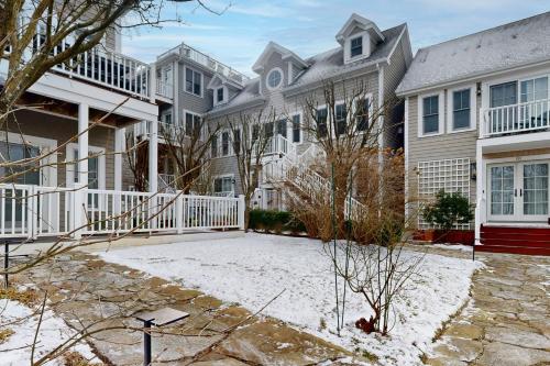 West End Luxe — 4-Star Luxury Hotel in Provincetown, United States