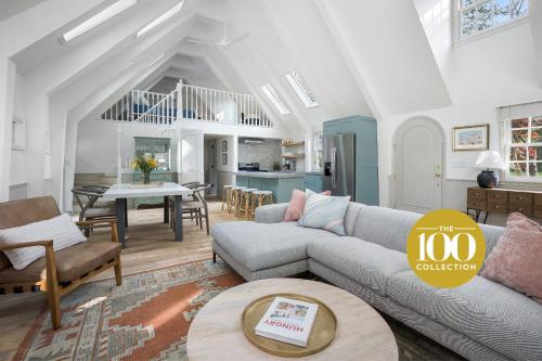 The Songbird by Juniper Holiday Home — 4-Star Luxury Hotel in New Buffalo, United States