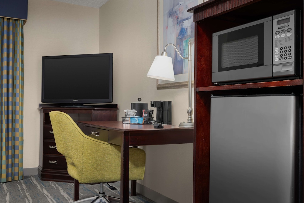 Hampton Inn Syracuse Clay - photo 8