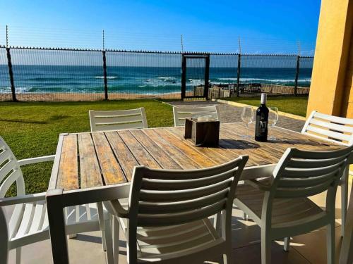 5 Kenwyn on Sea Beachfront Family Unit — 4-Star Luxury Hotel in Ballito, South Africa