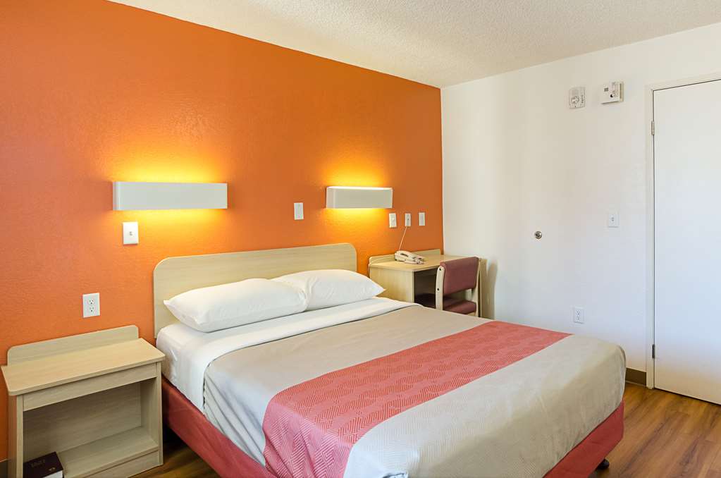 Motel 6 Denver CO Downtown - photo 24