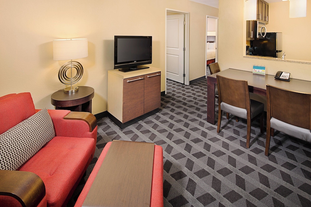 TownePlace Suites by Marriott Fayetteville North - photo 7