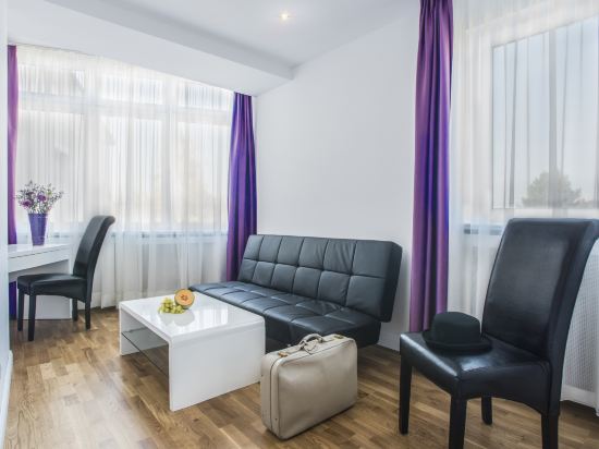 Hotel Interior/Public Areas