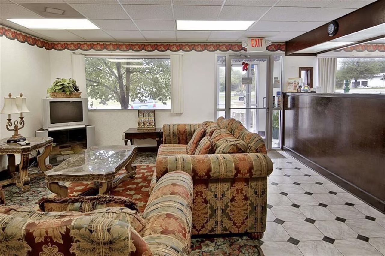 Days Inn by Wyndham Concord - photo 5