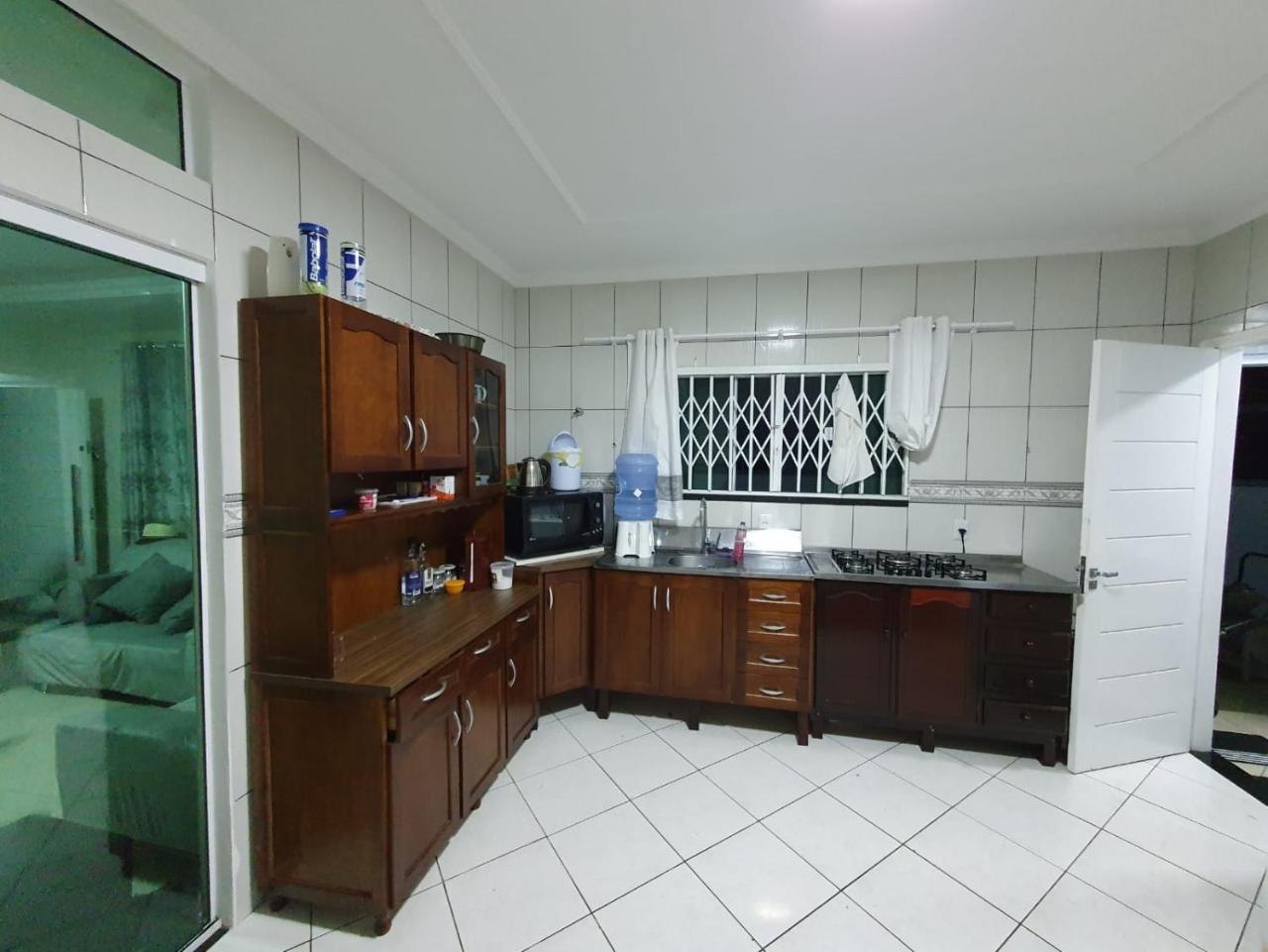 Casa a 500 Metros Da Praia Em Balneario Picarras