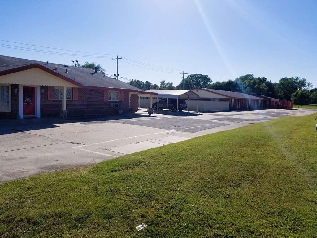 Americas Best Value Inn Arkansas City - photo 13