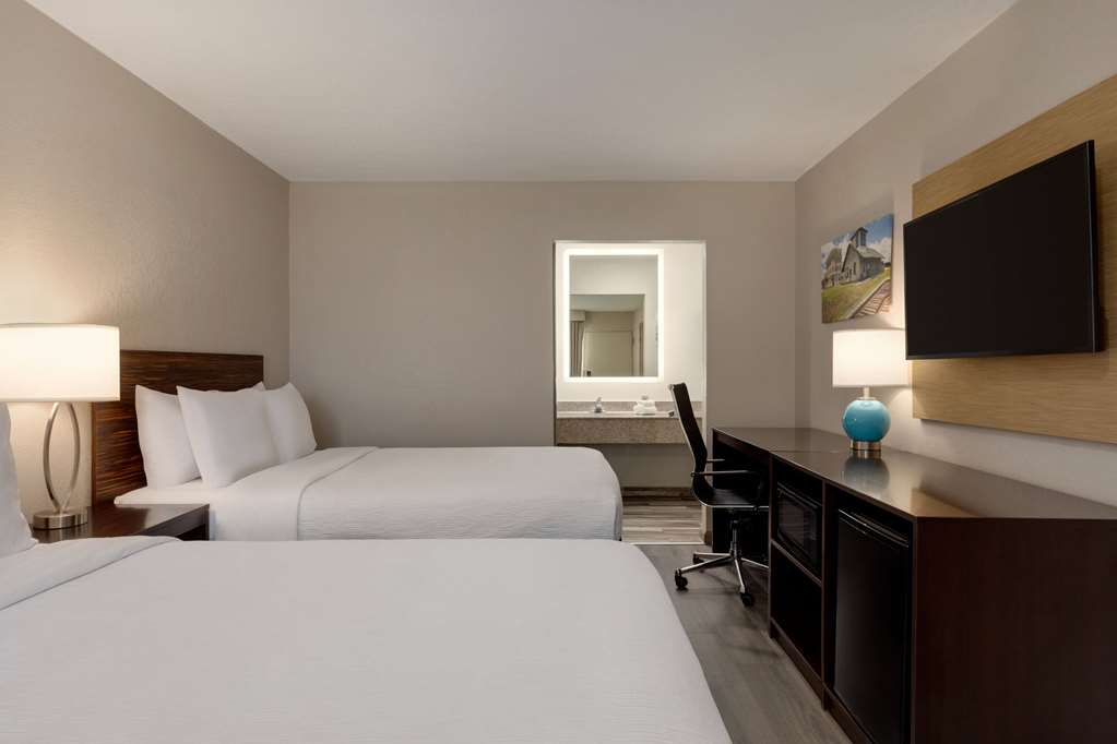 Days Inn by Wyndham Emporia - photo 9