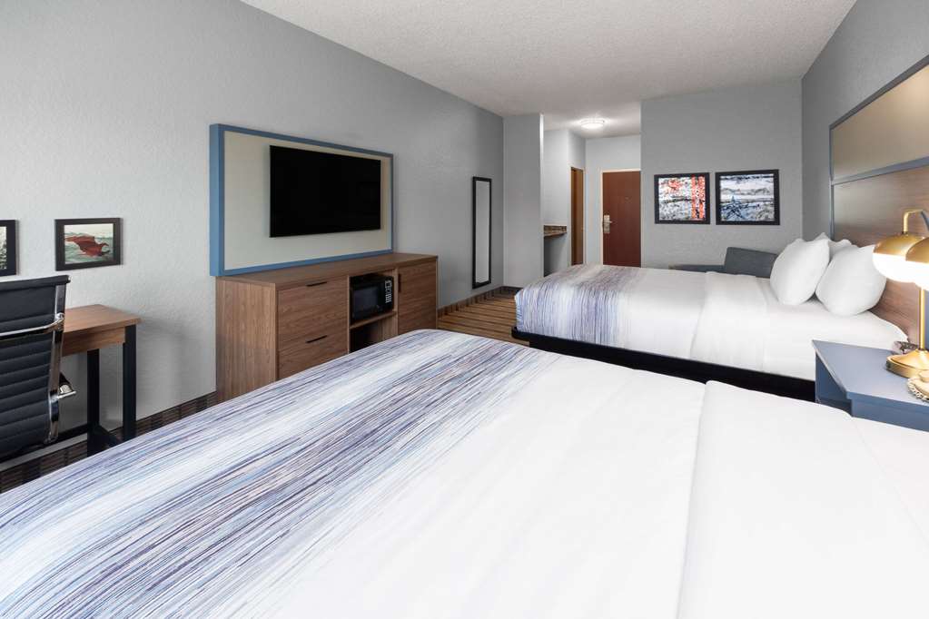AmericInn by Wyndham Grinnell - photo 20
