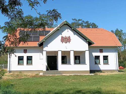 Szentlőrincpuszta Major — 4-Star Luxury Hotel in Nyarlorinc, Hungary