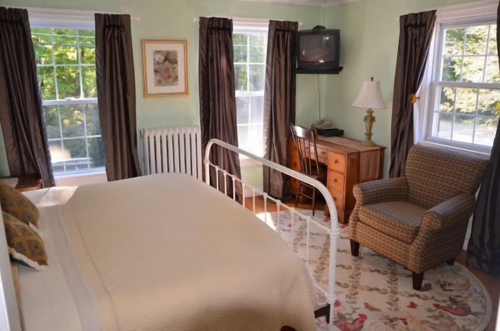 Cornwall Inn and Lodge - photo 13
