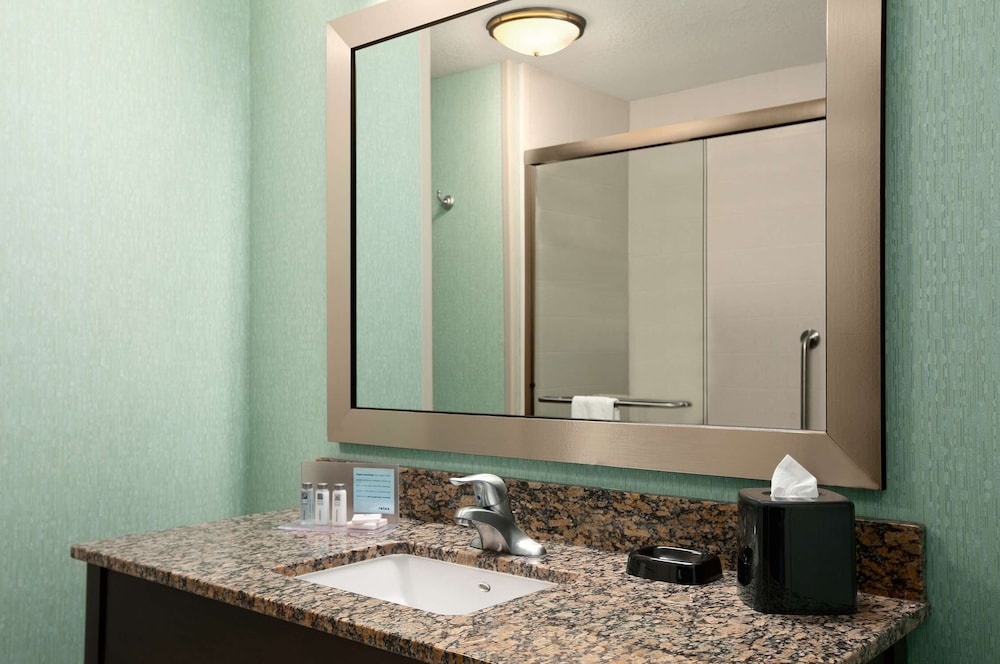Hampton Inn Belton Kansas City area - photo 20
