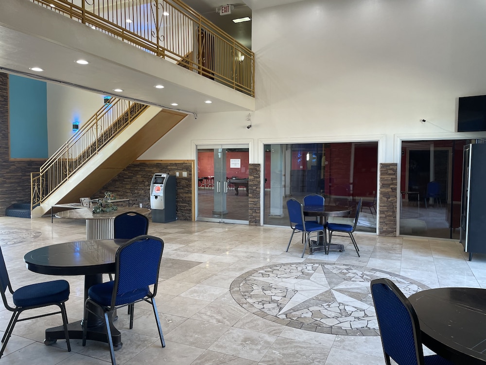 Alien Residence Inn - photo 12