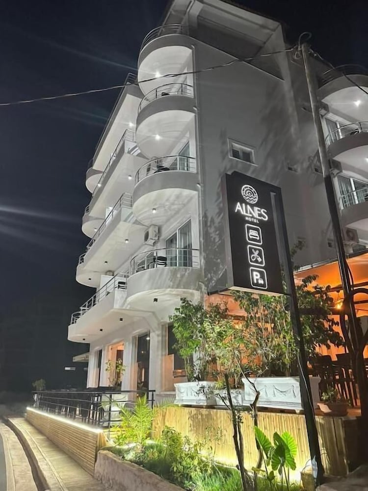 Alnes Hotel in Sarande, Albania