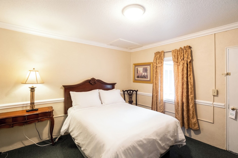 Lake Lure Inn & Spa - photo 14