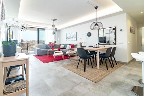 INF46P Infinity Estepona by Roomservices — 4-Star Luxury Hotel in Estepona, Spain
