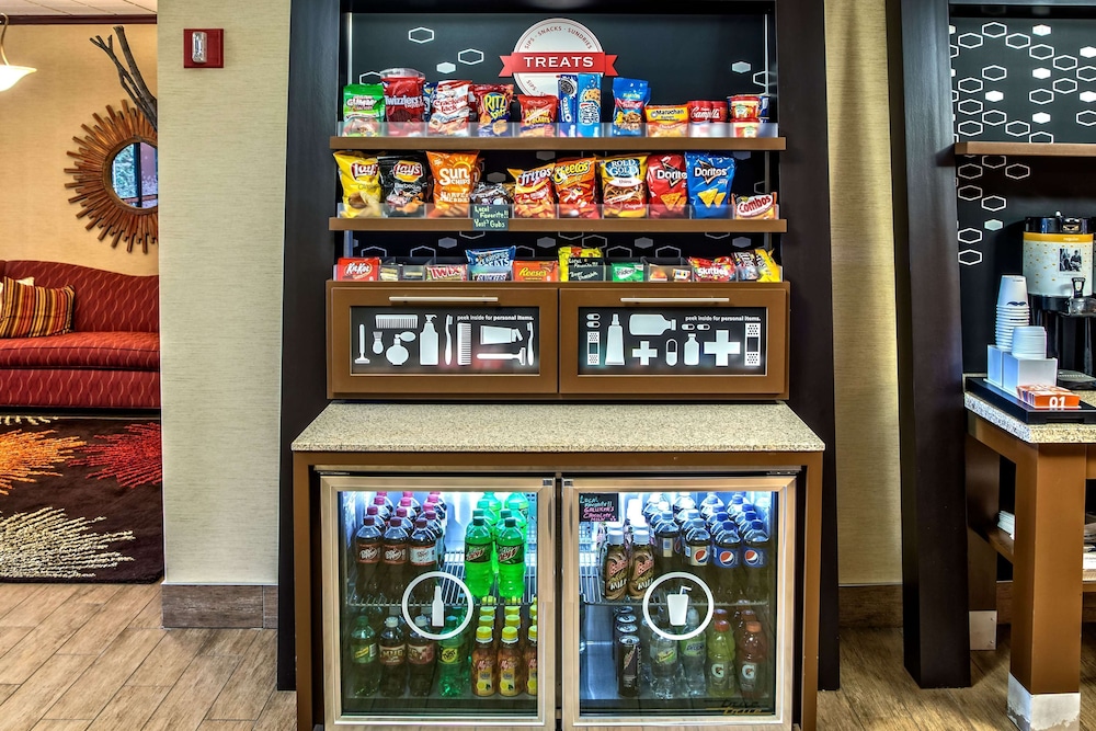 Hampton Inn Johnstown - photo 25