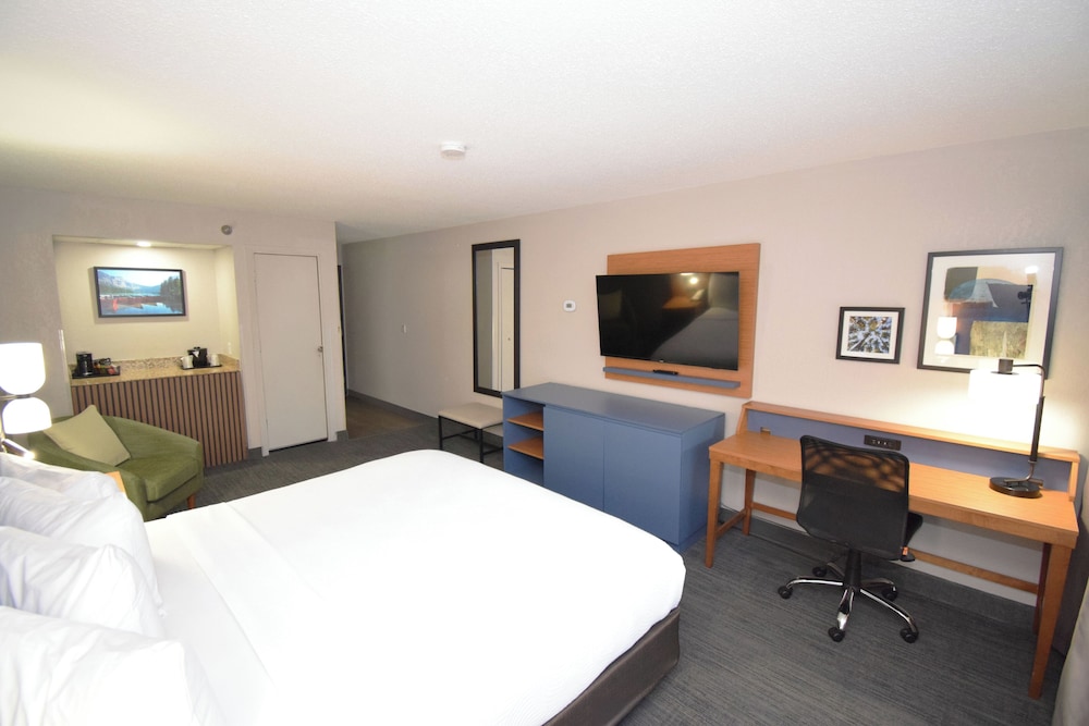 Country Inn & Suites by Radisson Coon Rapids MN - photo 10