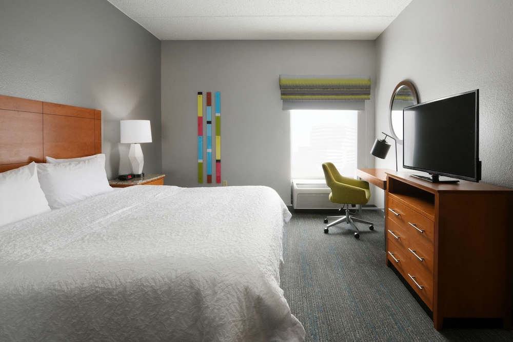 Hampton Inn & Suites Houston Medical Center NRG Park - photo 15