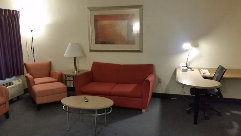 Days Inn by Wyndham Buena Park - photo 10
