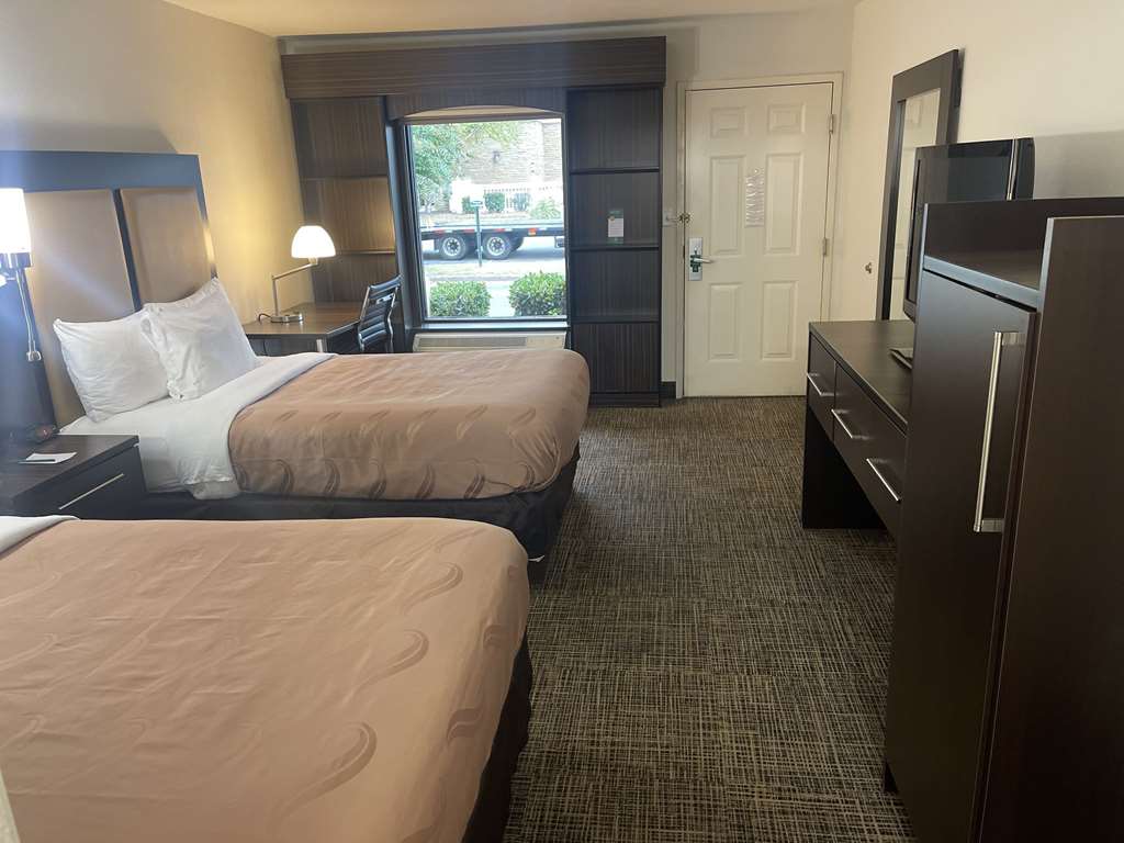 Quality Inn Dalton Central - photo 12
