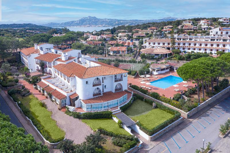 Hotel Cormorano — 4-Star Luxury Hotel in Olbia, Italy