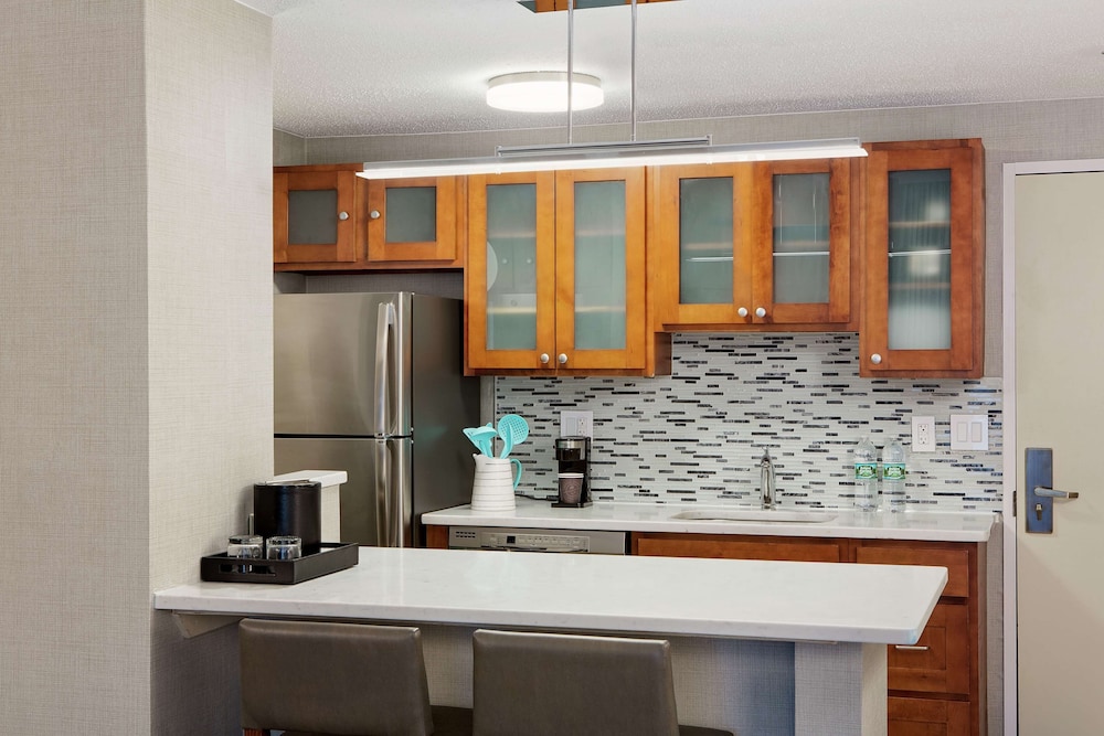 Embassy Suites by Hilton Boston Marlborough - photo 14