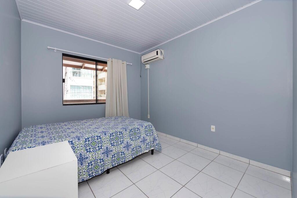Casa Térrea a 200m da Praia de Bombas