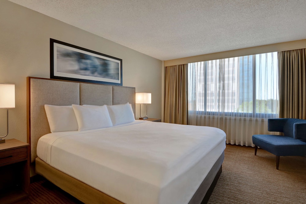 Embassy Suites Hotel Winston Salem - photo 10