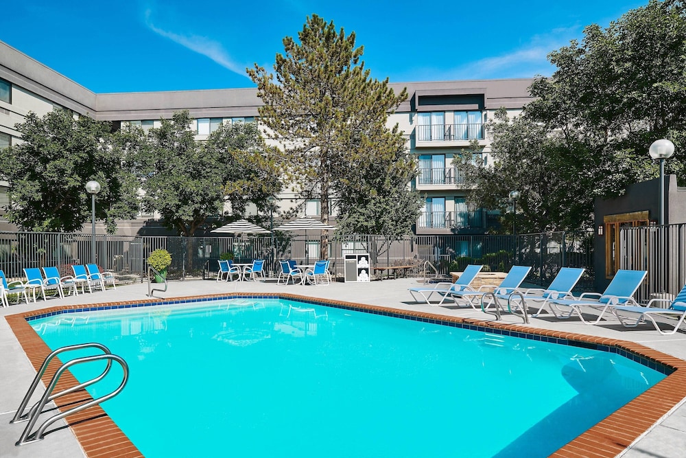 Four Points by Sheraton Salt Lake City Airport - photo 34
