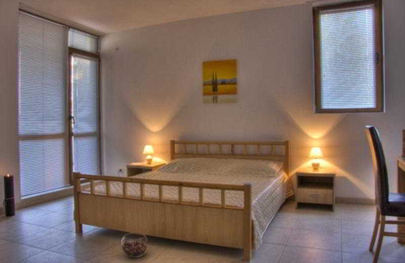 Ashton Hall — Nesebar — photo 3