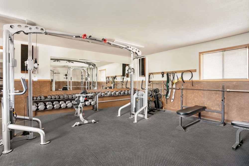Travelodge by Wyndham Edgemont - photo 35