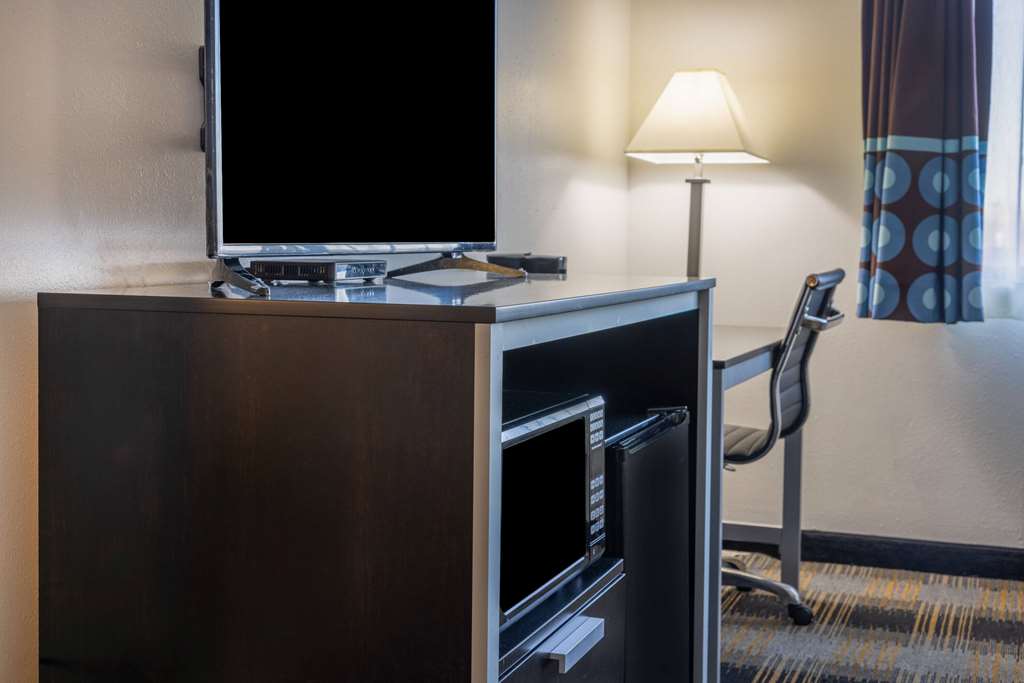 Super 8 by Wyndham Villa Rica - photo 27