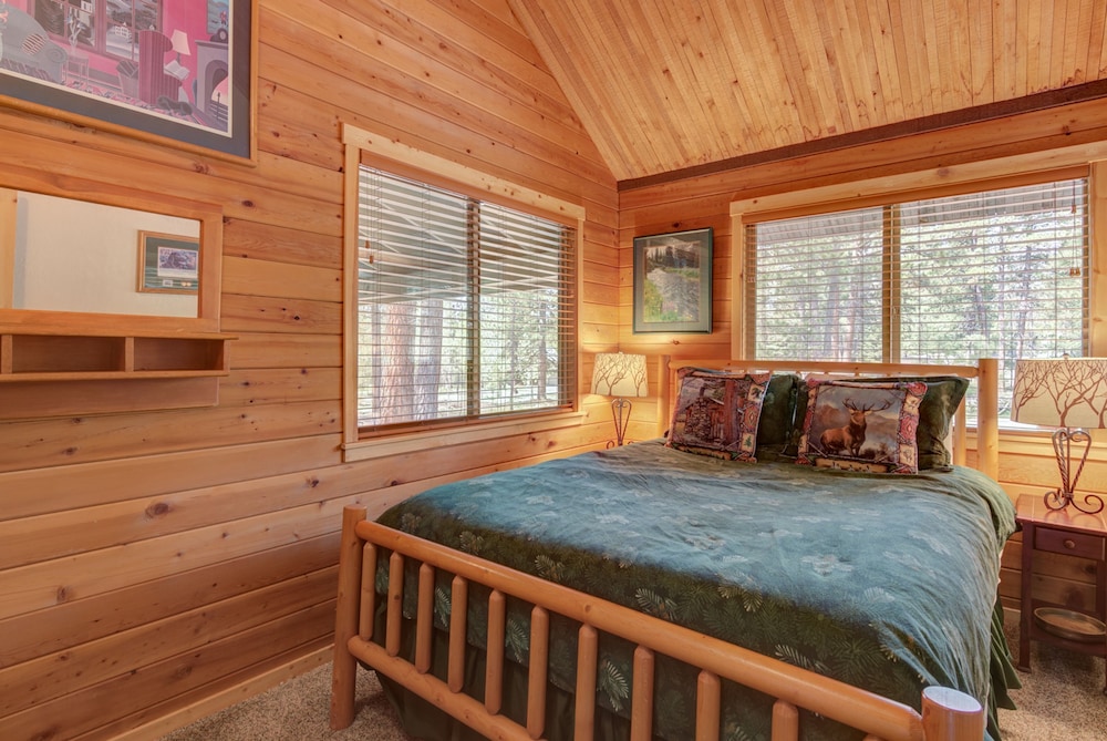 Pine Needle Lane 7 - photo 2