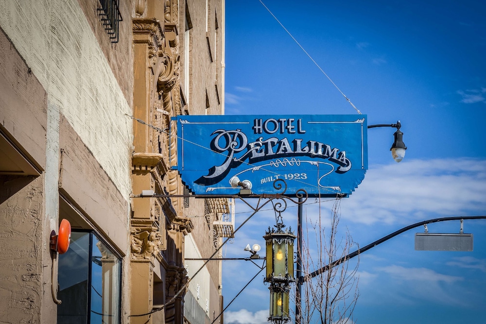 Hotel Petaluma Tapestry Collection by Hilton - photo 38