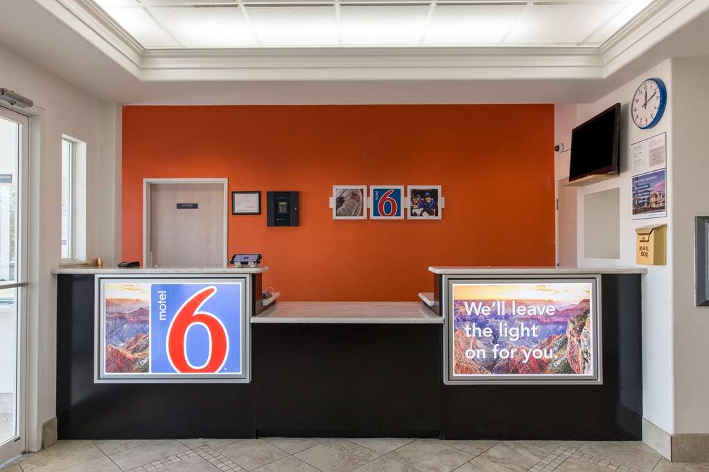 Motel 6 San Antonio TX Downtown Alamo Dome - photo 26