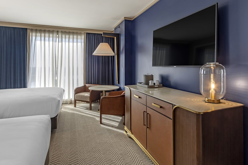 Omni Oklahoma City Hotel - photo 11