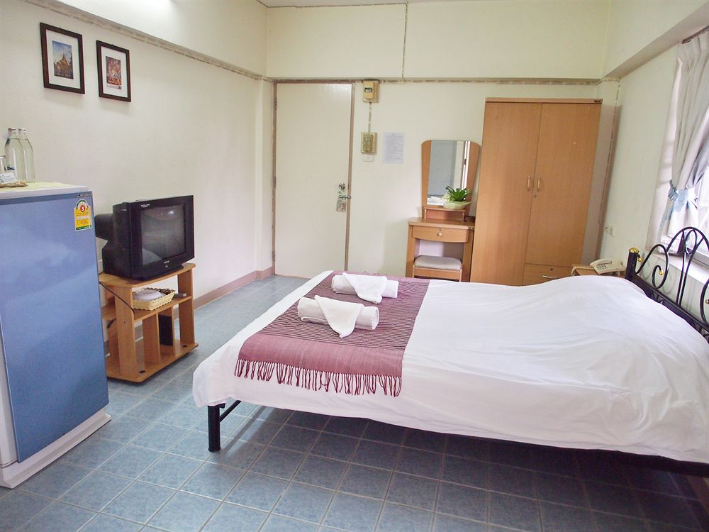 Thanapa Apartment