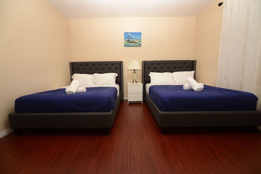 Cozy Hollywood - photo 27