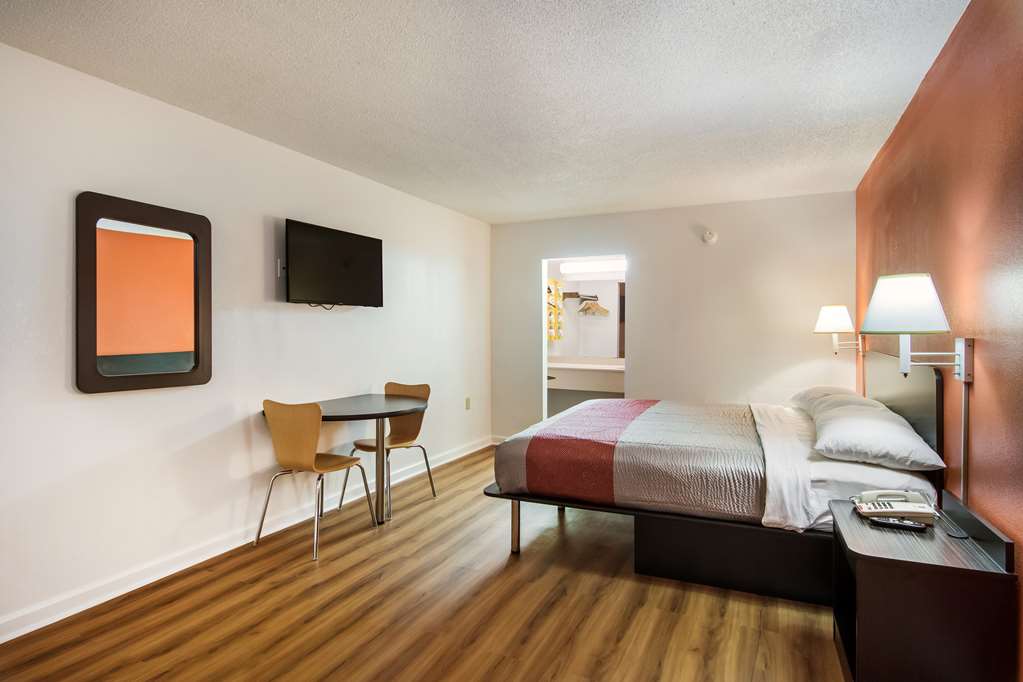 Motel 6 Warner Robins GA - photo 11