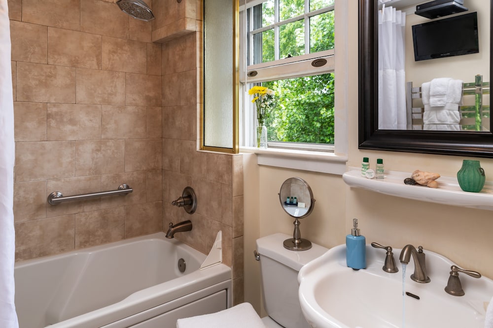 Abbington Green Bed & Breakfast Inn - photo 55