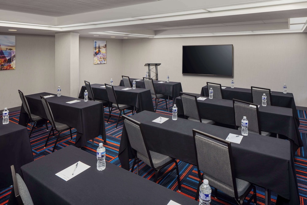 Hampton Inn Atlanta Northlake - photo 21