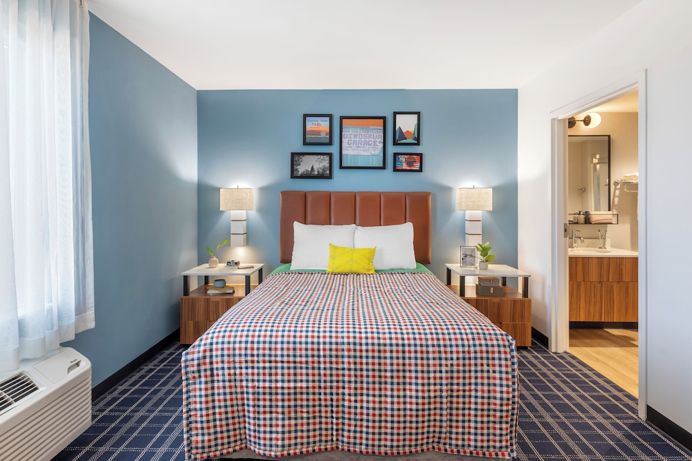 Uptown Suites Extended Stay Miami FL Homestead in Homestead, United States