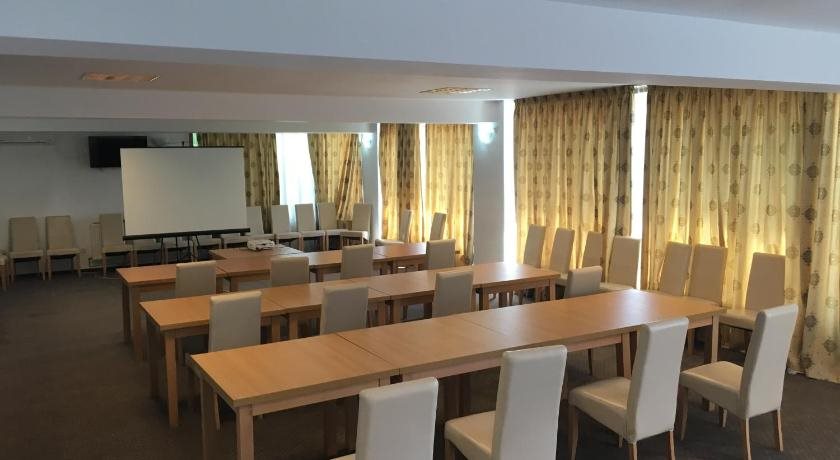 Hotel Story — Targu Jiu — photo 4