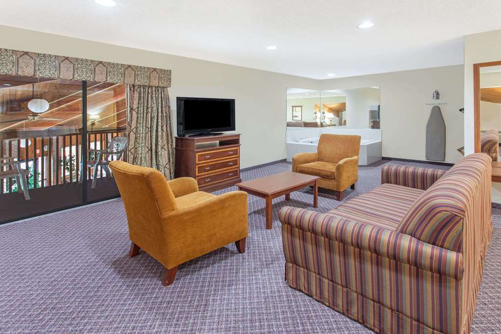 Baymont by Wyndham Smyrna - photo 14