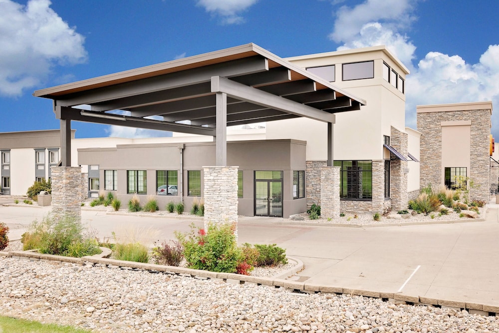 Brookings Inn - featured photo