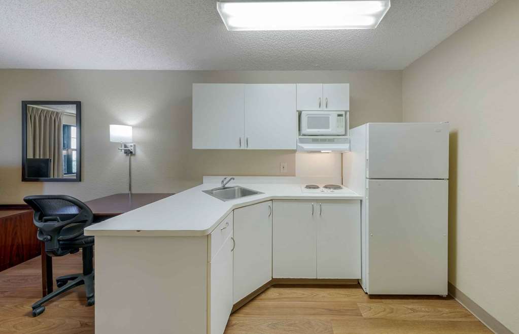 Extended Stay America Suites Los Angeles Arcadia - photo 22